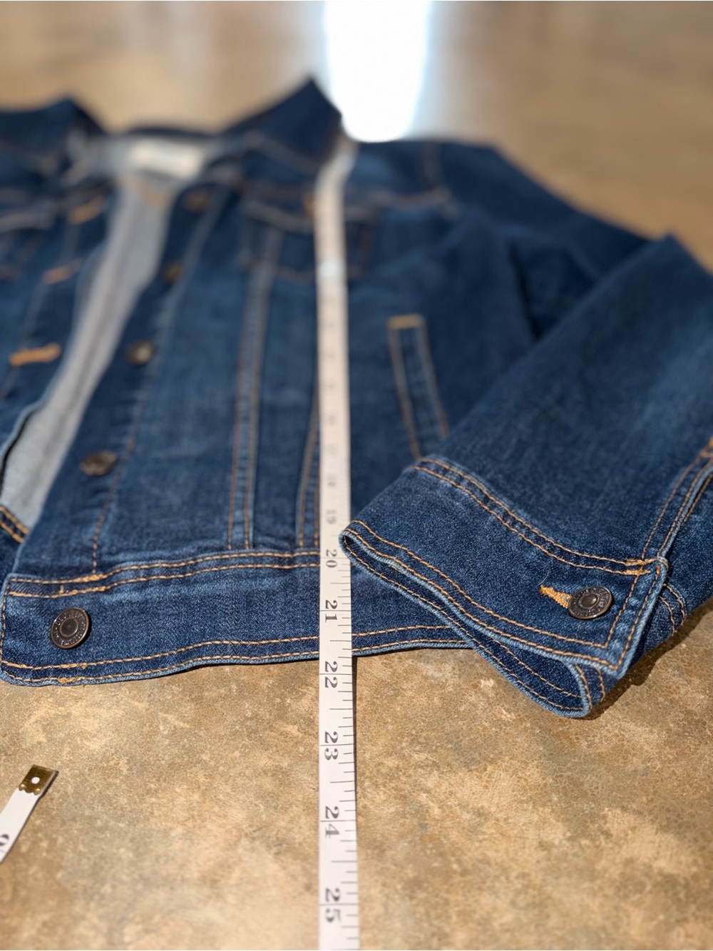 Old Navy Denim Jean Jacket Dark Wash Trucker XL Classic Fall Photos Game Day - Picture 7 of 10